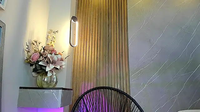 ariana jhonson1 online show from 02-12-25, 12:55