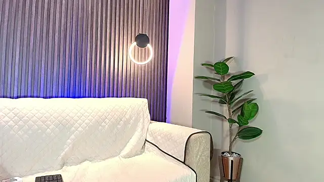 ariana jhonson1 online show from 03-11-25, 07:25