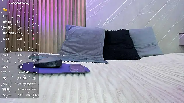 ariana jhonson1 online show from 11-08-25, 12:38