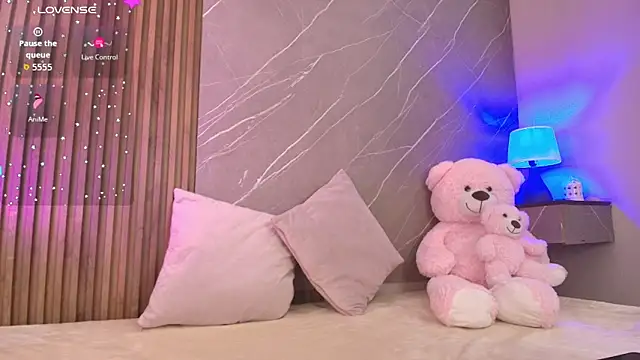 ariana jhonson1 online show from 01-16-26, 12:09