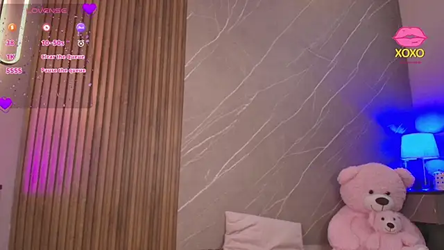 ariana jhonson1 online show from 04-23-26, 12:04