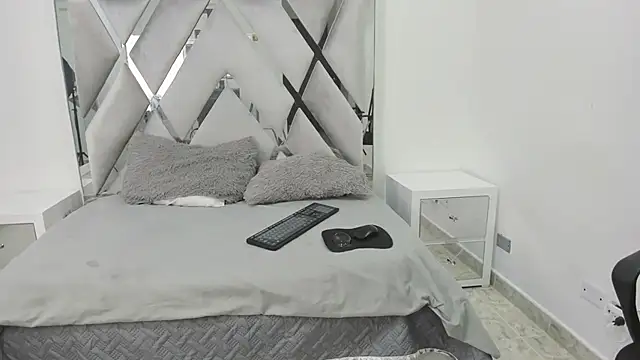 Your Lady Milf online show from 02-25-25, 12:24