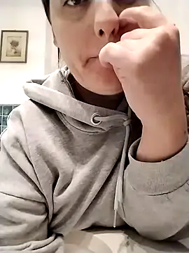 Snapshot of PrincessEileen89 chatting on 10-27-25, 10:14 PrincessEileen89 online show from 10-27-25, 10:14