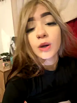 akirahattori online show from 10-19-25, 10:21