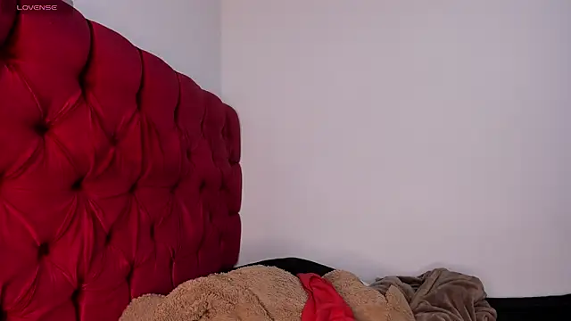 akirahattori online show from 04-23-26, 05:08