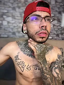 Snapshot of Walker_Thomas1 chatting on 03-07-25, 11:16 Walker Thomas1 online show from 03-07-25, 11:16