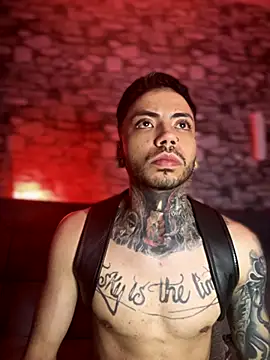 Snapshot of Walker_Thomas1 chatting on 09-13-25, 02:00 Walker Thomas1 online show from 09-13-25, 02:00