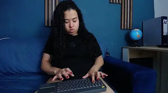 Snapshot of ema_abby chatting on 02-10-25, 10:09 ema abby online show from 02-10-25, 10:09