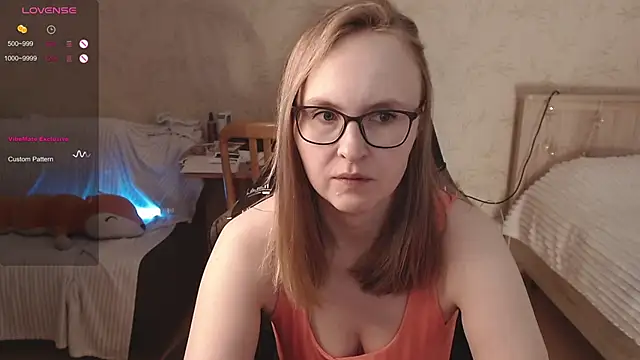 Agatha Mott online show from 09-30-25, 05:12