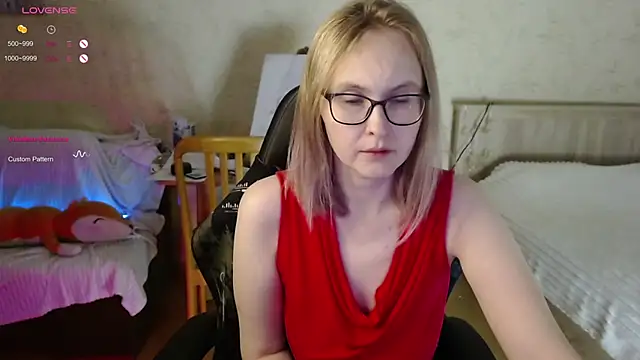 Agatha Mott online show from 10-25-25, 05:15