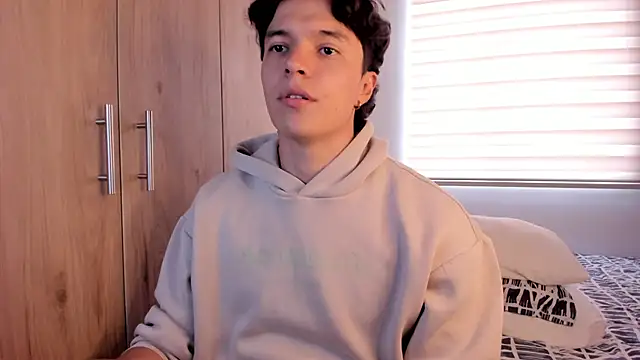 Mastrangelo xxx online show from 11-25-25, 08:09