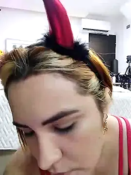 Snapshot of JessyCream chatting on 10-30-25, 08:09 JessyCream online show from 10-30-25, 08:09