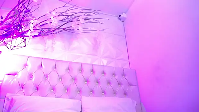 Snapshot of Pamela_Rut_ chatting on 11-18-25, 07:51 Pamela Rut online show from 11-18-25, 07:51