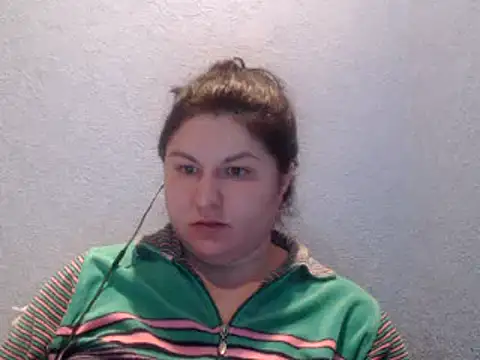 Snapshot of KiraSwee chatting on 01-24-25, 06:35 KiraSwee online show from 01-24-25, 06:35