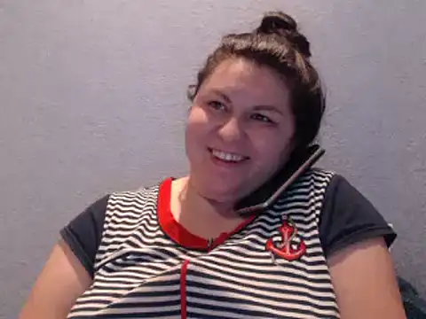 Snapshot of KiraSwee chatting on 01-29-25, 06:18 KiraSwee online show from 01-29-25, 06:18