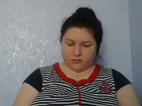 Snapshot of KiraSwee chatting on 02-22-25, 11:46 KiraSwee online show from 02-22-25, 11:46