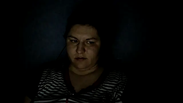 Snapshot of KiraSwee chatting on 03-07-25, 09:17 KiraSwee online show from 03-07-25, 09:17