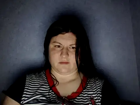 Snapshot of KiraSwee chatting on 03-14-25, 10:05 KiraSwee online show from 03-14-25, 10:05