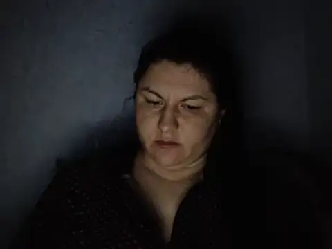 Snapshot of KiraSwee chatting on 10-03-25, 06:27 KiraSwee online show from 10-03-25, 06:27