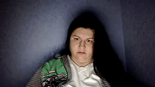 Snapshot of KiraSwee chatting on 10-22-25, 05:13 KiraSwee online show from 10-22-25, 05:13