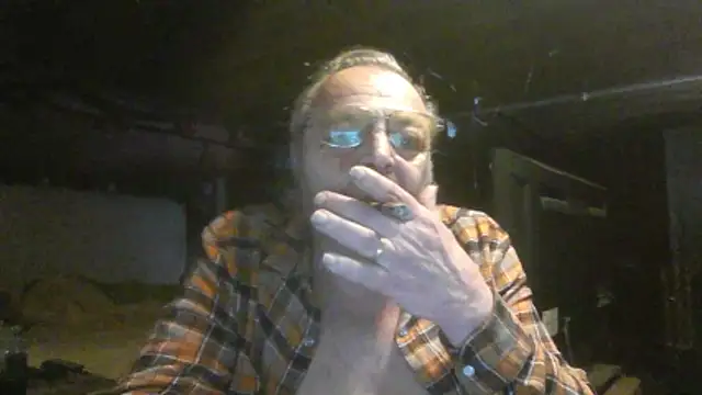 Snapshot of mercuryice chatting on 02-21-26, 06:31 mercuryice online show from 02-21-26, 06:31
