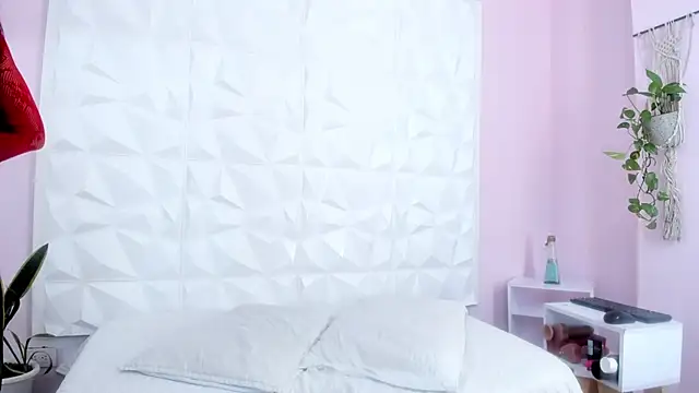 Demy Ruiz online show from 03-15-25, 04:57