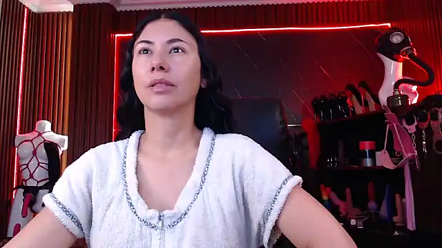 Snapshot of XiaQueen chatting on 10-12-25, 01:21 XiaQueen online show from 10-12-25, 01:21