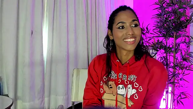 Snapshot of Alissemasiel chatting on 04-29-26, 06:14 Alissemasiel online show from 04-29-26, 06:14