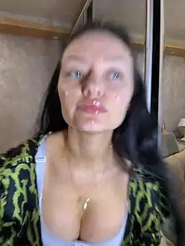 AlessiaExquisit online show from 04-19-26, 04:39