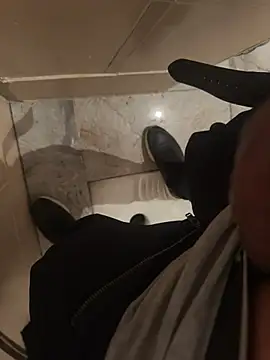 sark0606 online show from 02-17-26, 04:35