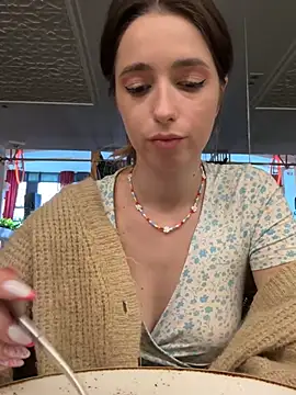 Maria Moonlight online show from 03-09-25, 02:43