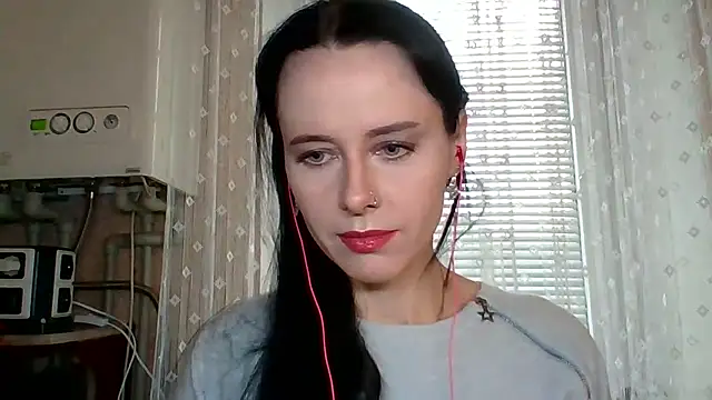 LuminousLady online show from 10-03-25, 01:30