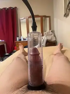 Snapshot of aleds17668 chatting on 03-09-25, 05:06 aleds17668 online show from 03-09-25, 05:06