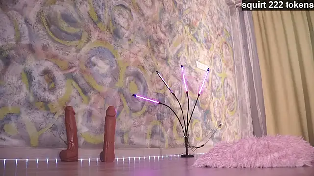 queeneliaa online show from 03-11-25, 10:18