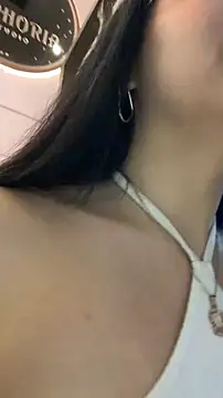 Snapshot of Valu_euphoria chatting on 11-20-25, 09:36 Valu euphoria online show from 11-20-25, 09:36