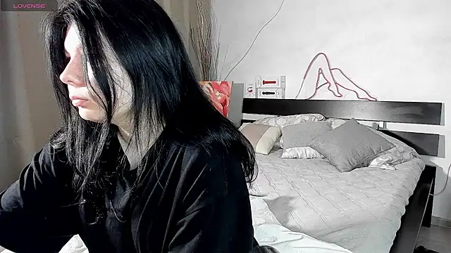 Snapshot of Amely_Li1 chatting on 02-22-25, 01:11 Amely Li1 online show from 02-22-25, 01:11