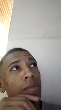 Mineirinho043 online show from 02-05-25, 04:37