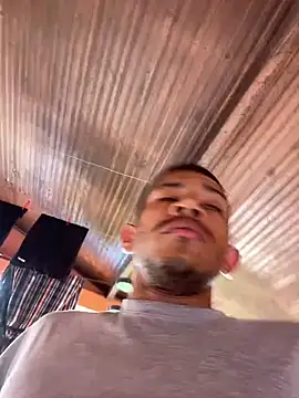 Mineirinho043 online show from 03-11-25, 02:29