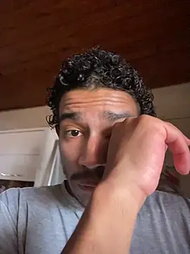 Mineirinho043 online show from 09-16-25, 01:56