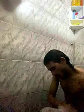 Mineirinho043 online show from 04-27-26, 01:03