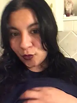 bellaxo online show from 10-21-25, 01:50