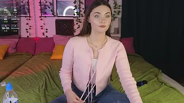 Kira Jin online show from 02-21-25, 11:55