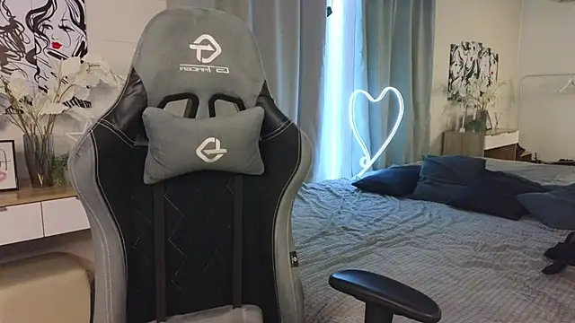 Kira Jin online show from 03-04-25, 11:40