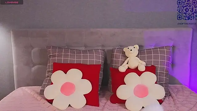 Snapshot of soft_babe chatting on 05-12-26, 08:28 soft babe online show from 05-12-26, 08:28