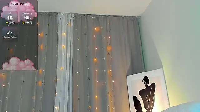 Snapshot of Mia_Luw chatting on 03-19-25, 04:02 Mia Luw online show from 03-19-25, 04:02