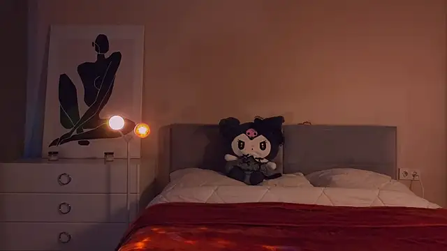 Snapshot of Mia_Luw chatting on 09-18-25, 06:48 Mia Luw online show from 09-18-25, 06:48