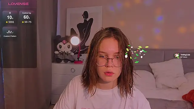 Snapshot of Mia_Luw chatting on 10-12-25, 04:44 Mia Luw online show from 10-12-25, 04:44