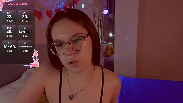 Mia Luw online show from 02-25-26, 05:06