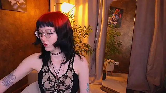 Snapshot of lissaros chatting on 02-10-25, 05:25 lissaros online show from 02-10-25, 05:25