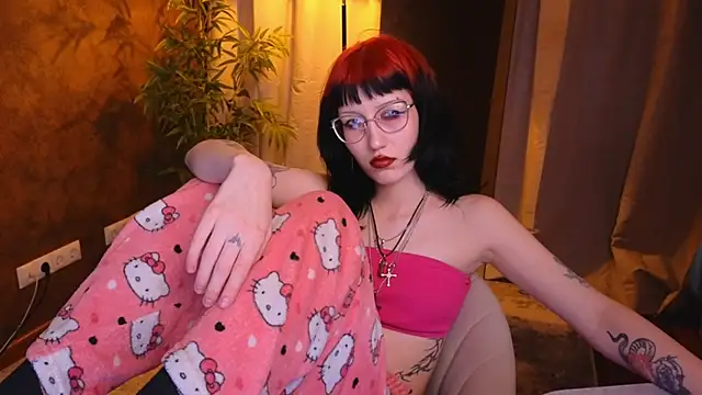 Snapshot of lissaros chatting on 02-14-25, 11:42 lissaros online show from 02-14-25, 11:42